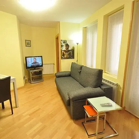 Toro 33 Apartament *